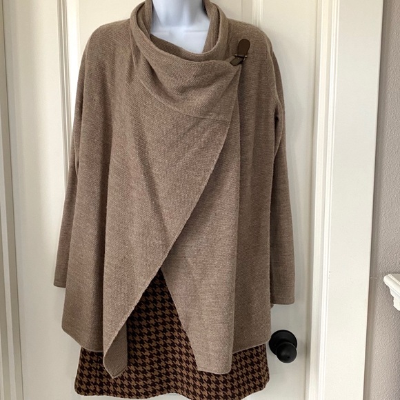 tahari wrap sweater